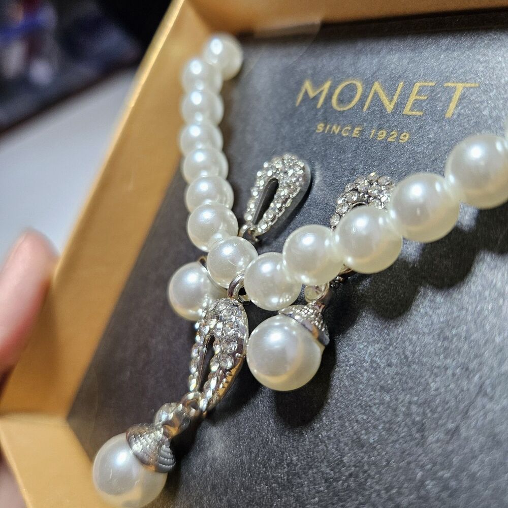 **Last Chance!! Final Sale** Monet Faux Pearl Crystal Necklace Earring Set NIB - Picture 4 of 15